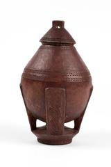 Lidded Container with Foot