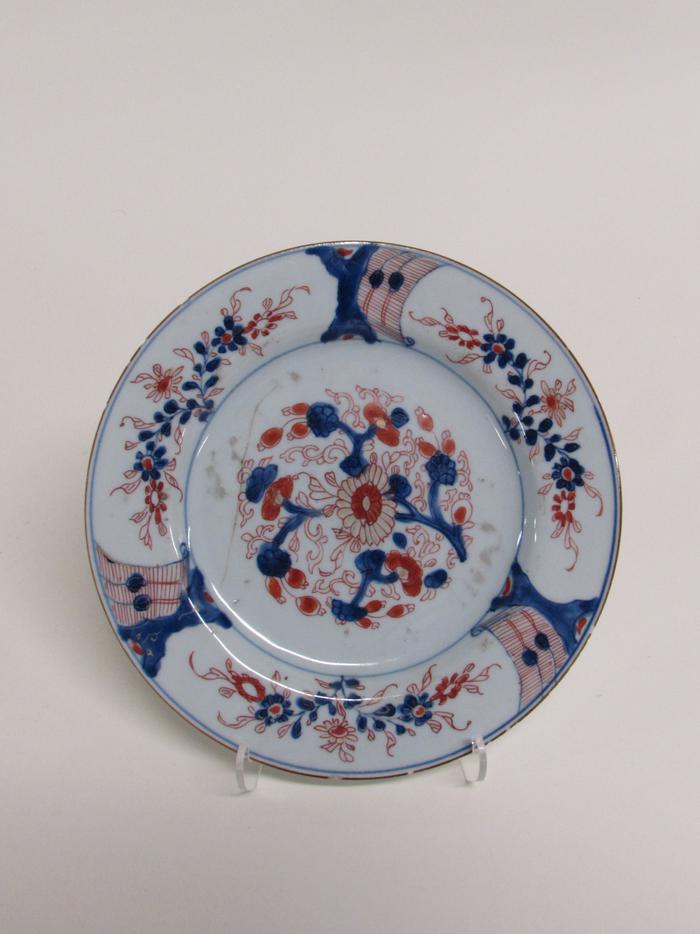 Imari-style Plate with Floral Medallion