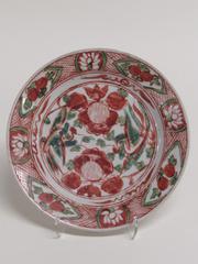 Swatow Dish with Floral Design