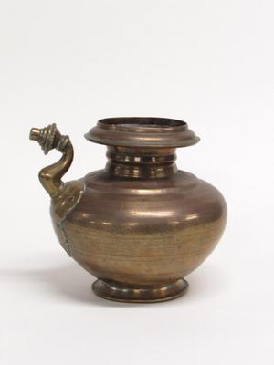 Kendi Ewer with Chased Decoration