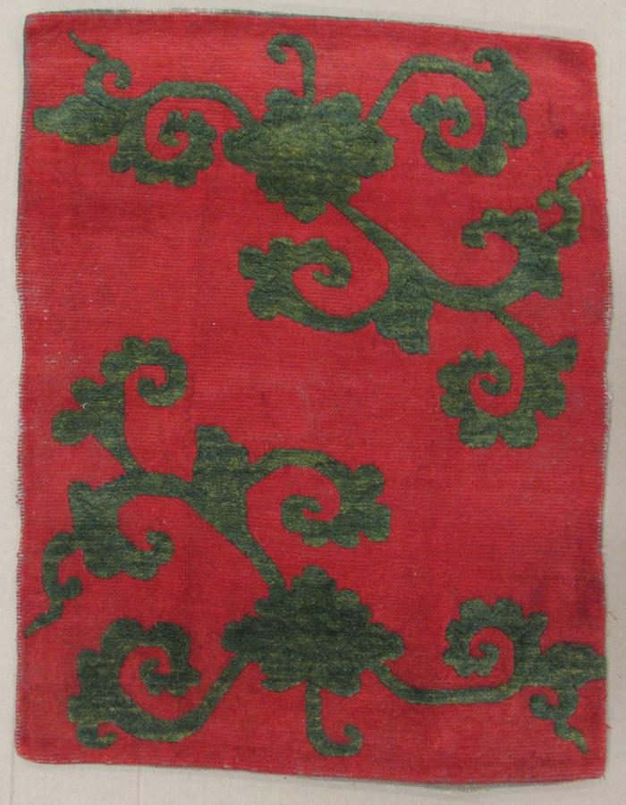 Saddle Rug with Sculpted Lotus Design