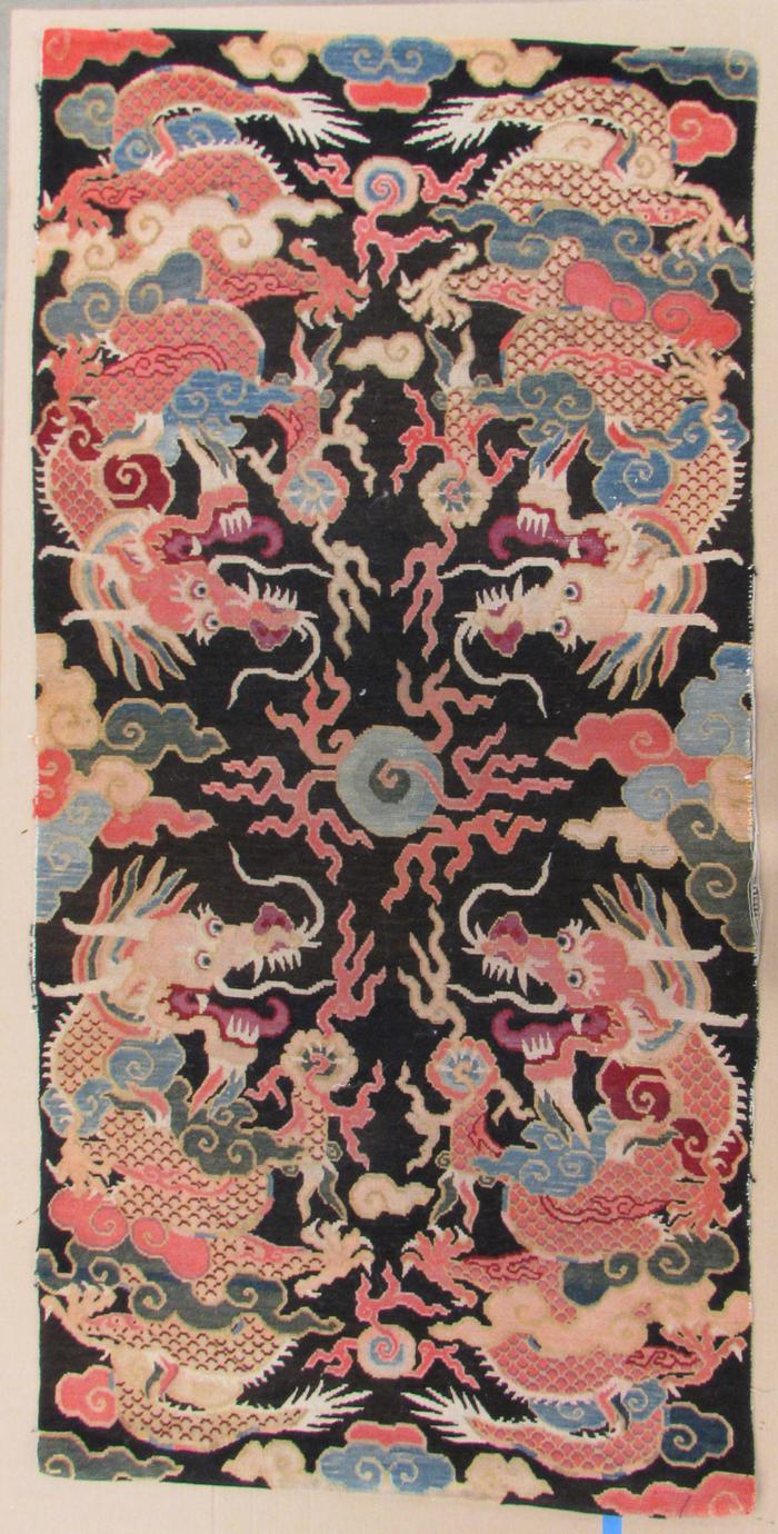 Sleeping Rug with Chinese Dragons