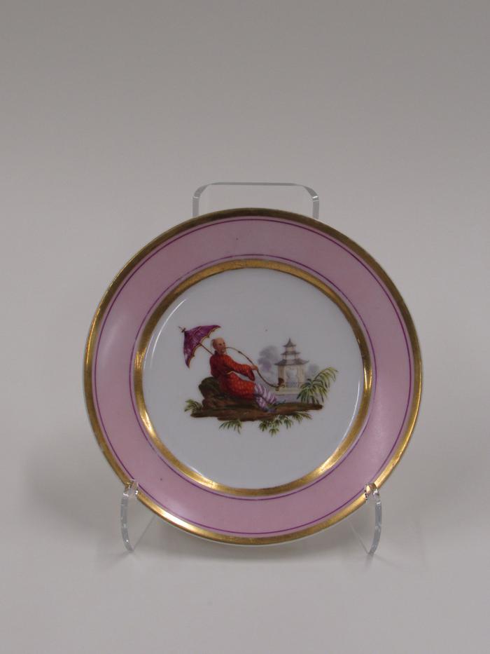 Cabinet Plates with Chinoiserie Design