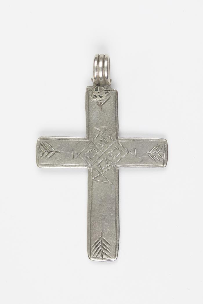 Pendant Cross with 'Feather' Design